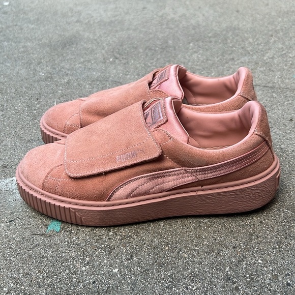 Puma Suede Platform Sneakers - Picture 4 of 6
